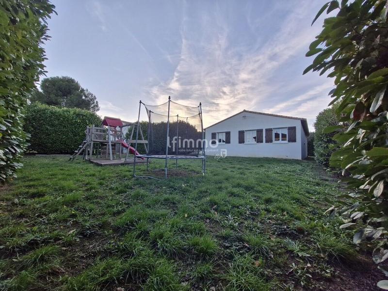 Maison - 90 m² - 4 pièces