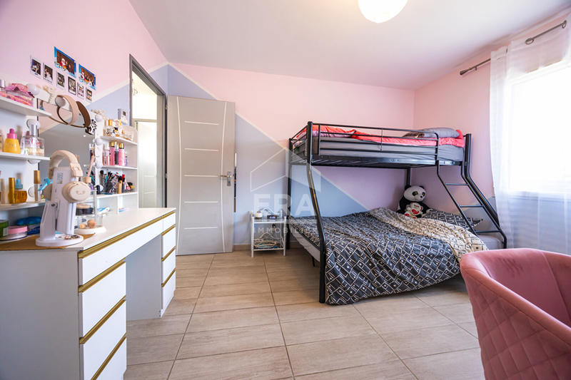 Maison - 122 m² - 6 pièces