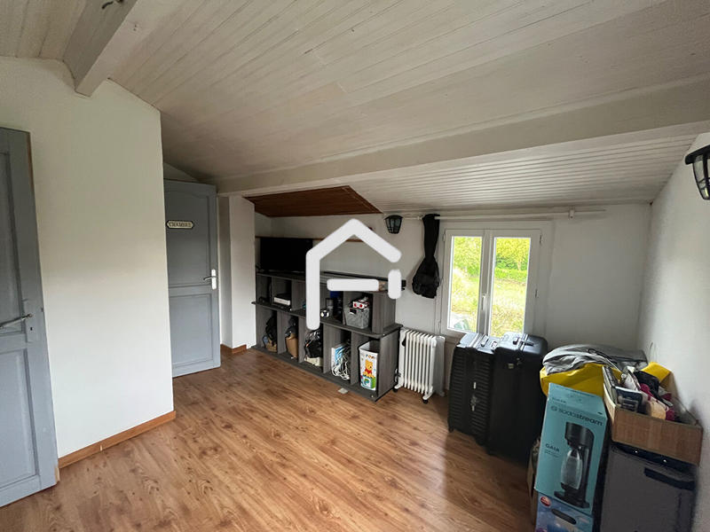 Maison - 104 m² - 6 pièces