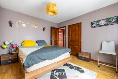 Maison - 167 m² - 7 pièces