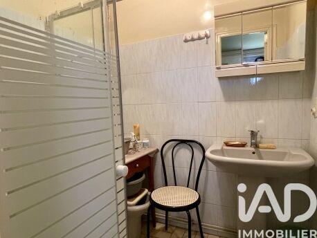 Maison - 240 m² - 10 pièces