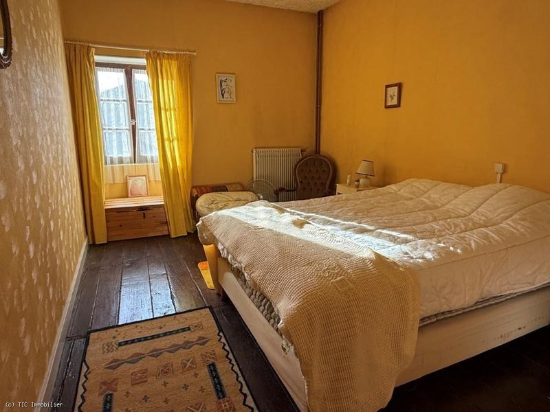 Maison en pierre - 192 m² - 6 pièces