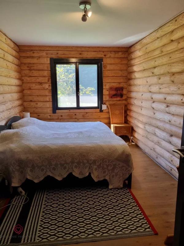 Maison de bois - 180 m² - 5 pièces