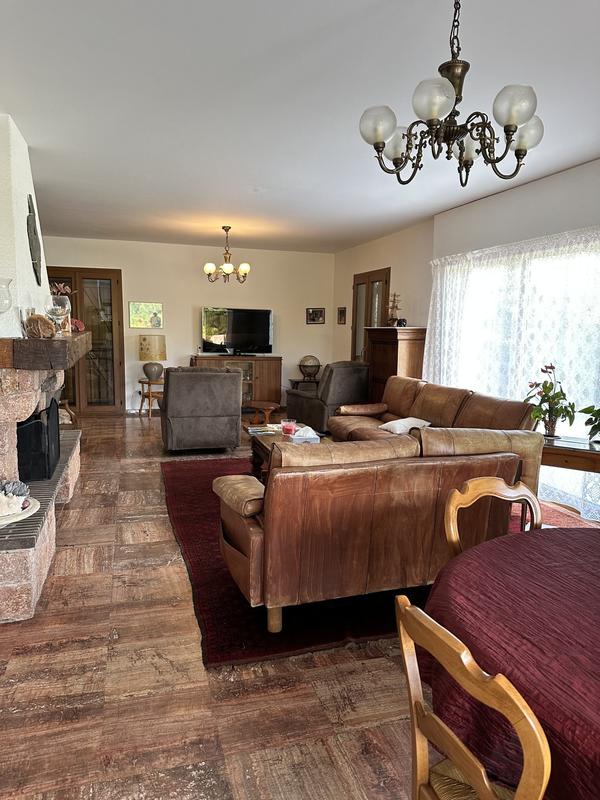 Villa - 265 m² - 9 pièces