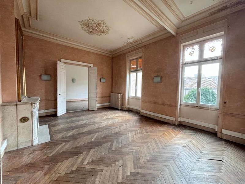 Appartement - 190 m² - 5 pièces