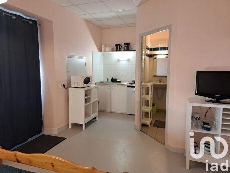 Maison - 465 m² - 17 pièces