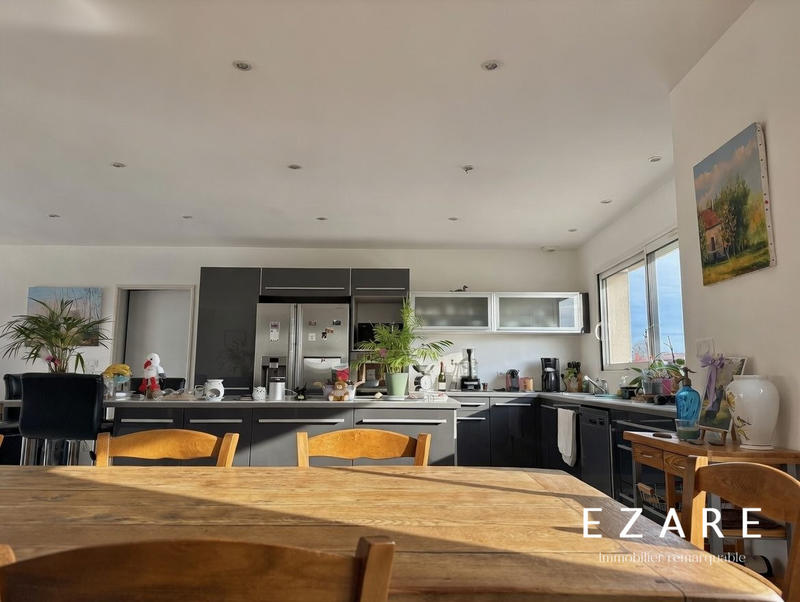 Maison - 174 m² - 6 pièces