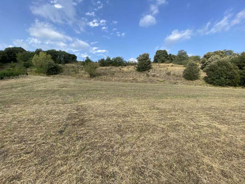 Terrain constructible - 700 m²