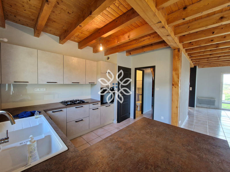 Maison de village - 100 m² - 4 pièces