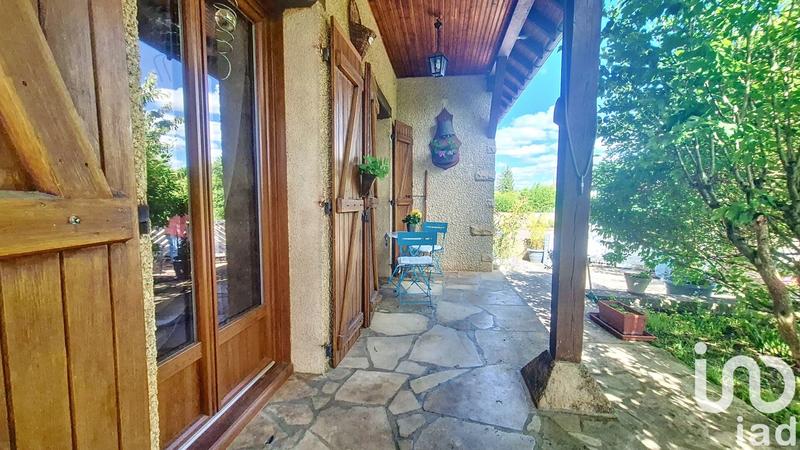 Maison - 229 m² - 9 pièces