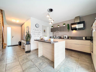 Maison - 163 m² - 6 pièces