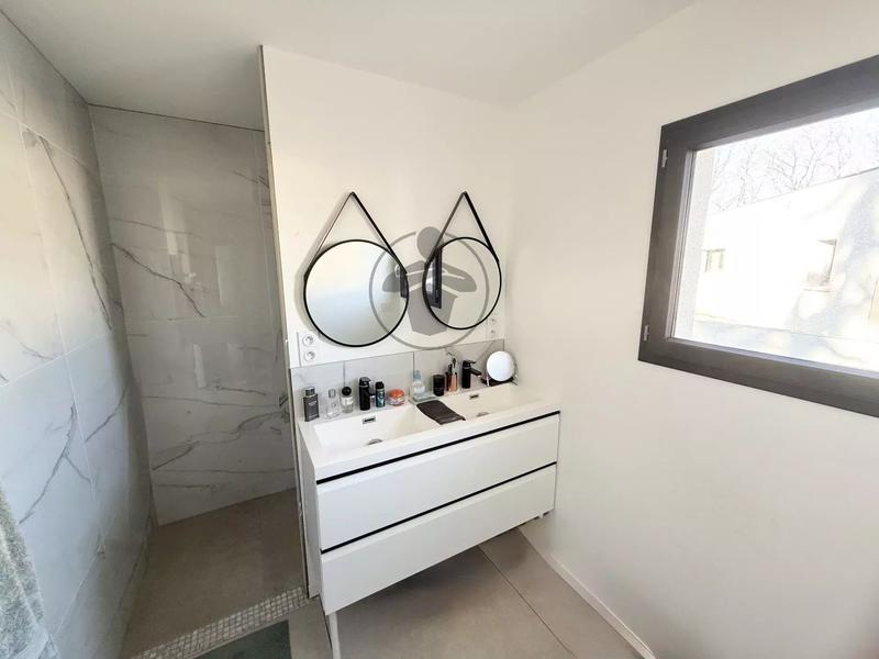 Maison - 138 m² - 6 pièces