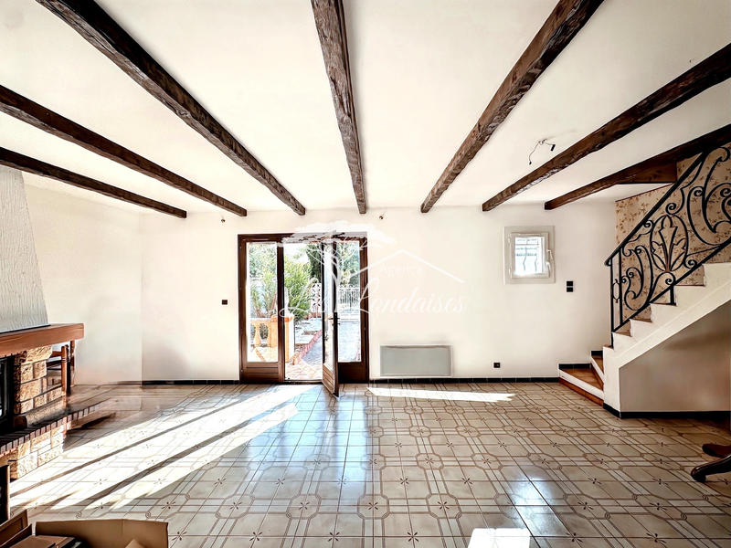 Maison - 90 m² - 4 pièces