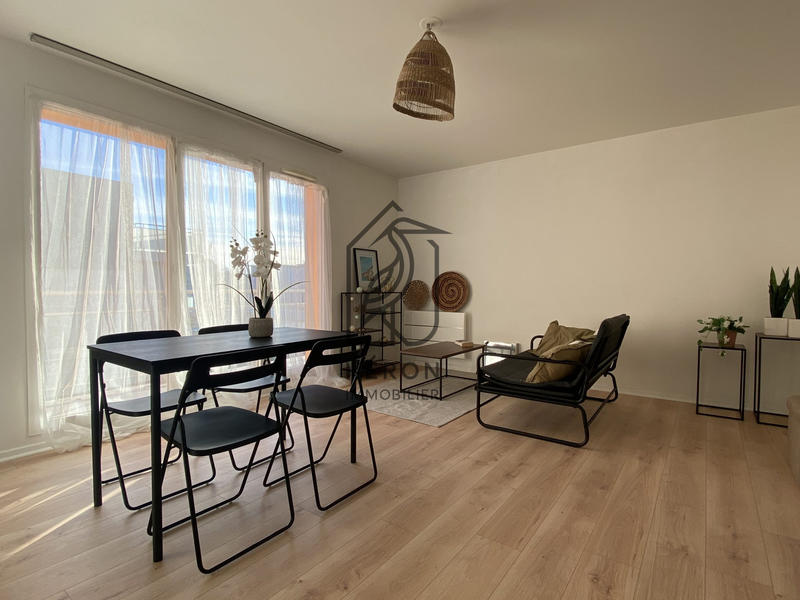 Appartement - 65 m² - 3 pièces