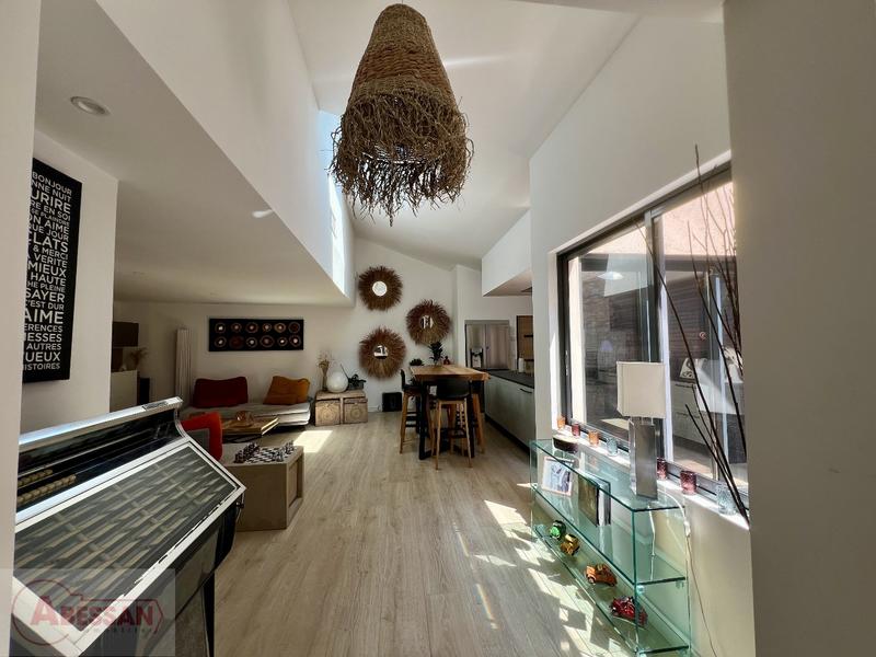 Maison de ville - 174 m² - 5 pièces