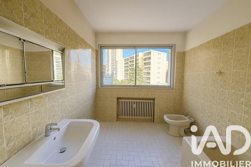 Appartement - 144 m² - 4 pièces