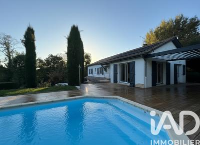 Maison - 183 m² - 7 pièces