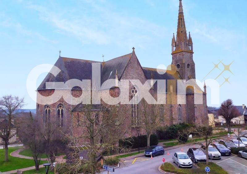 Local commercial - 150 m² - 6 pièces