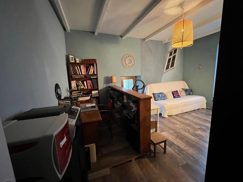 Maison - 331 m² - 10 pièces