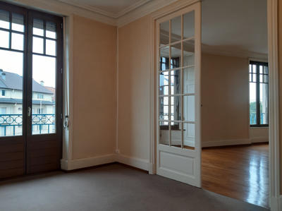 Appartement - 124 m² - 4 pièces