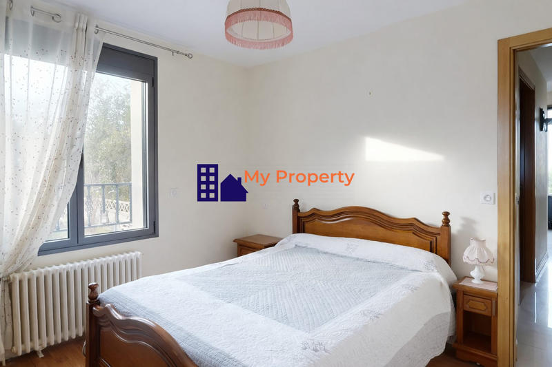 Maison - 137 m² - 7 pièces