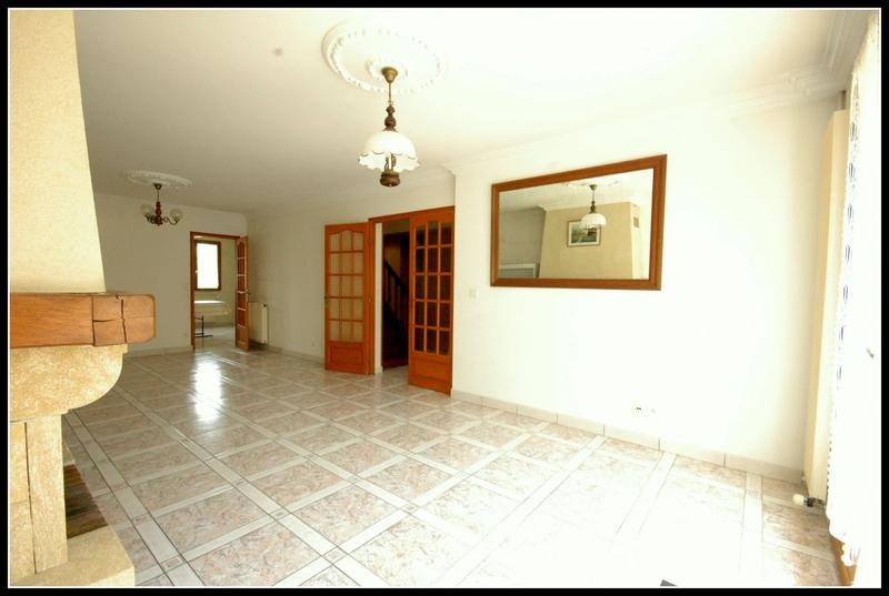 Maison traditionnelle - 200 m² - 6 pièces