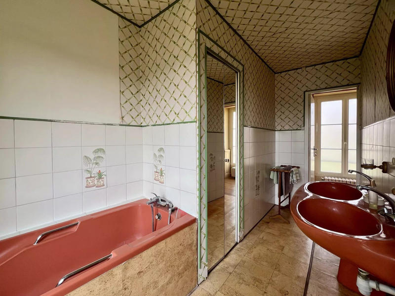 Maison - 148 m² - 9 pièces