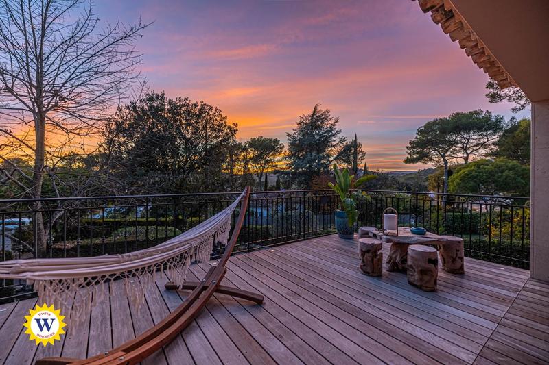 Villa - 350 m² - 8 pièces