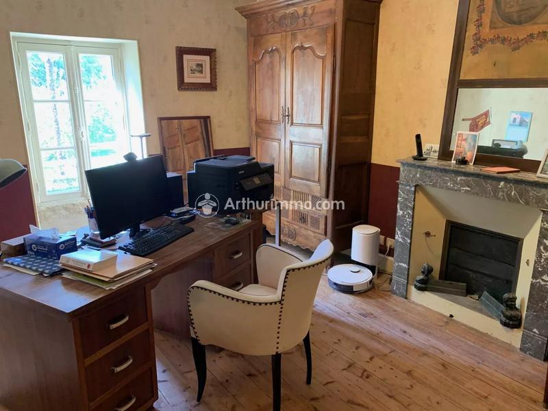 Maison - 300 m² - 8 pièces