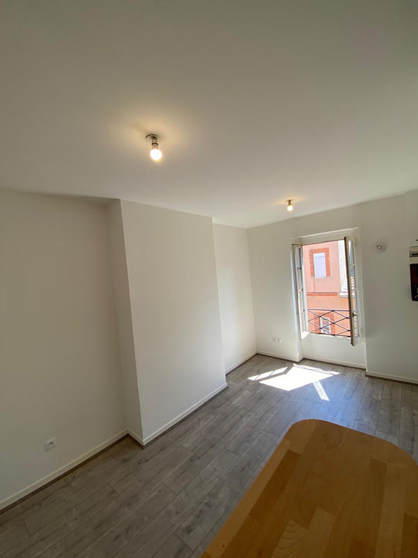Appartement - 15 m² - 1 pièce