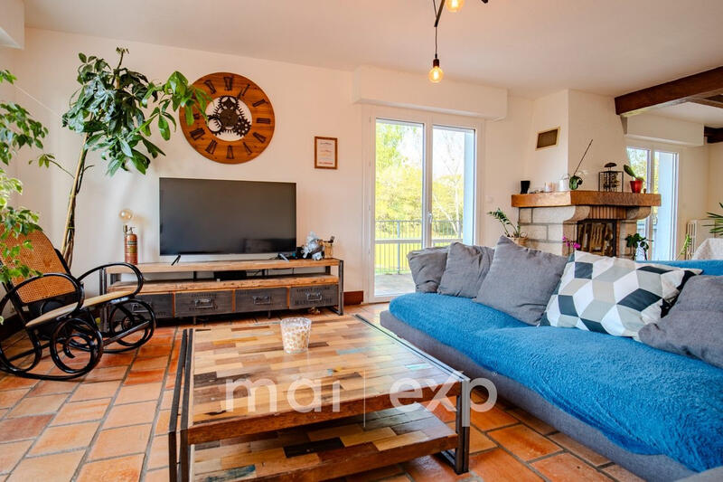 Maison - 178 m² - 6 pièces