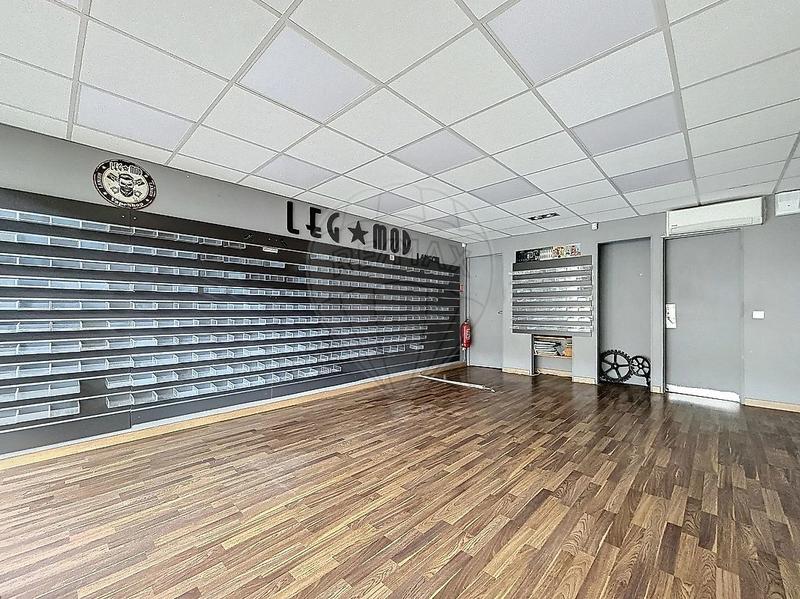 Local commercial - 35 m² - 3 pièces