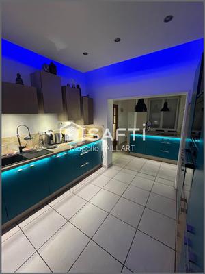 Maison - 166 m² - 10 pièces