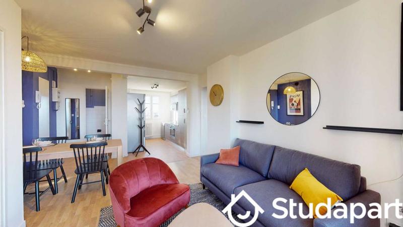 Chambre - 10 m² - 1 pièce