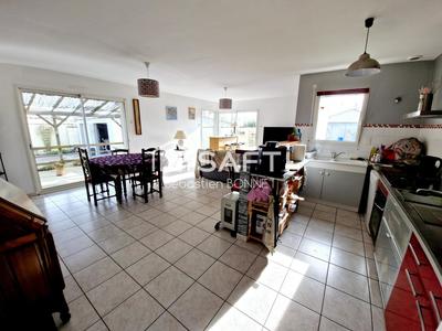 Maison - 82 m² - 4 pièces