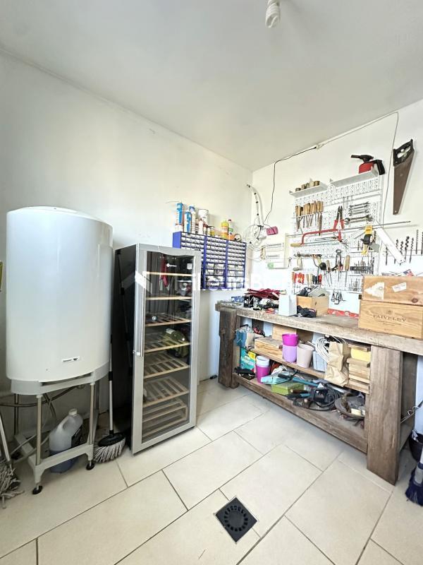 Maison - 197 m² - 8 pièces