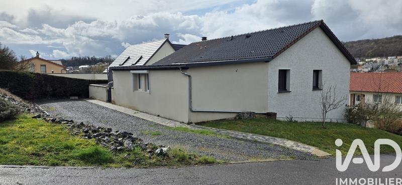 Maison - 122 m² - 6 pièces