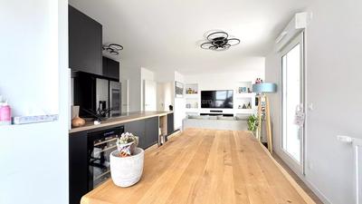 Appartement - 105 m² - 5 pièces