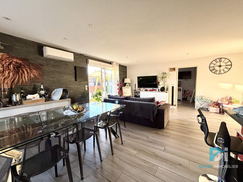 Maison - 93 m² - 4 pièces