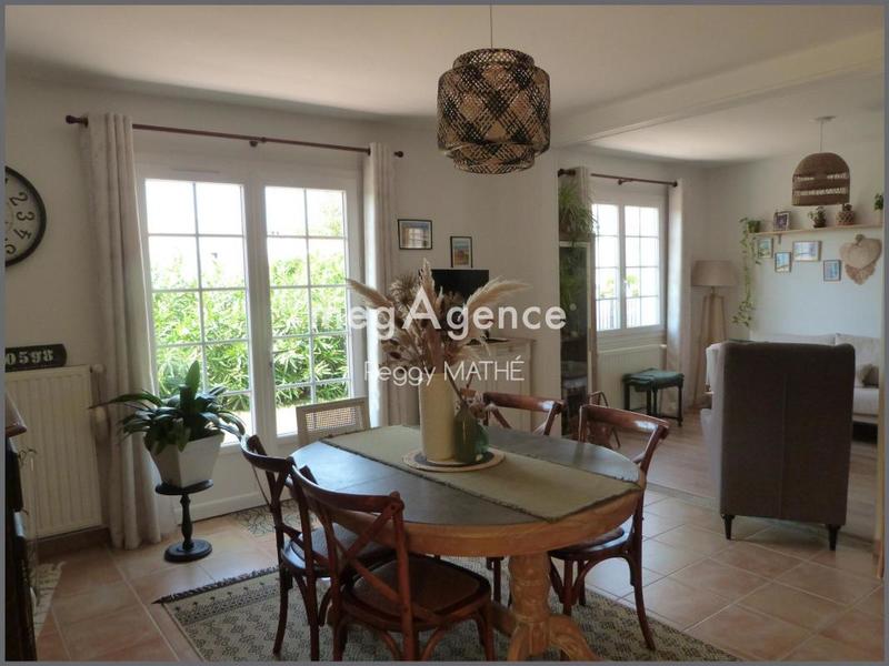 Maison - 90 m² - 4 pièces