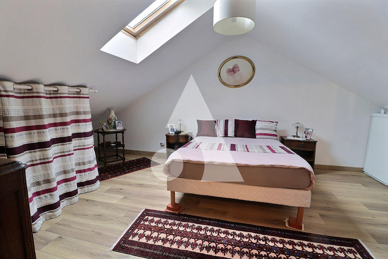 Maison - 100 m² - 6 pièces