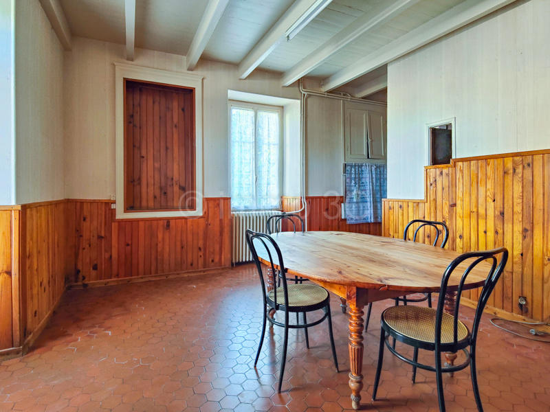 Maison de village - 194 m² - 10 pièces