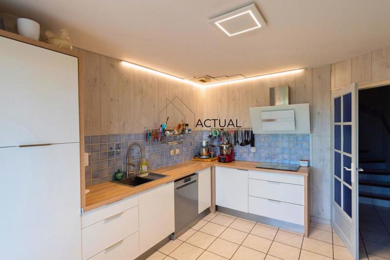 Villa - 153 m² - 7 pièces