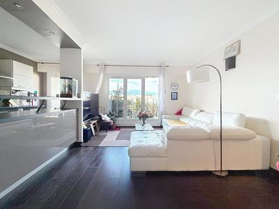 Appartement - 82 m² - 3 pièces