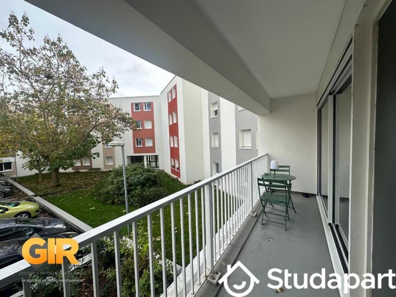 Chambre - 9 m² - 1 pièce