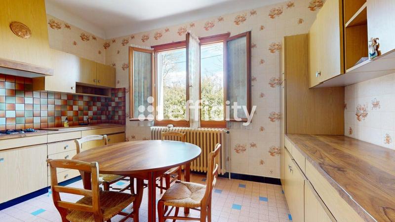 Maison - 120 m² - 5 pièces