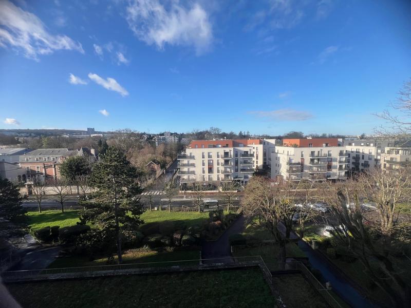 Appartement - 102 m² - 5 pièces