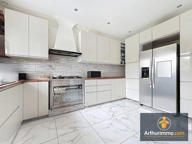 Maison - 174 m² - 7 pièces