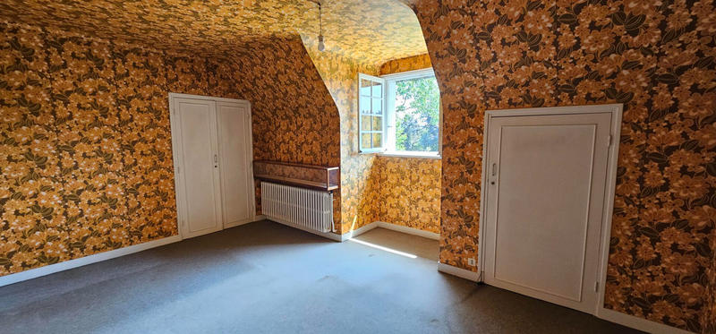 Maison - 168 m² - 8 pièces