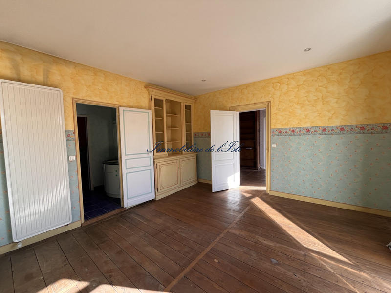 Maison - 280 m² - 10 pièces